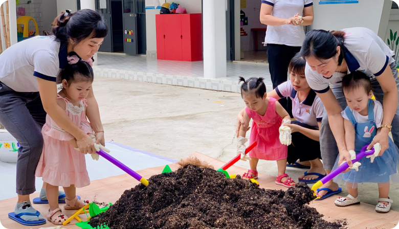 Summer course 2023 - World Explorer